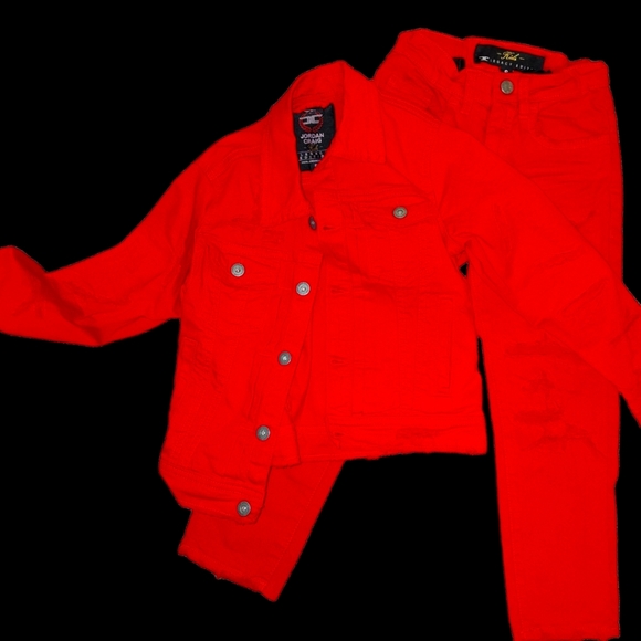 Jean Set Designer - Picture 4 of 6